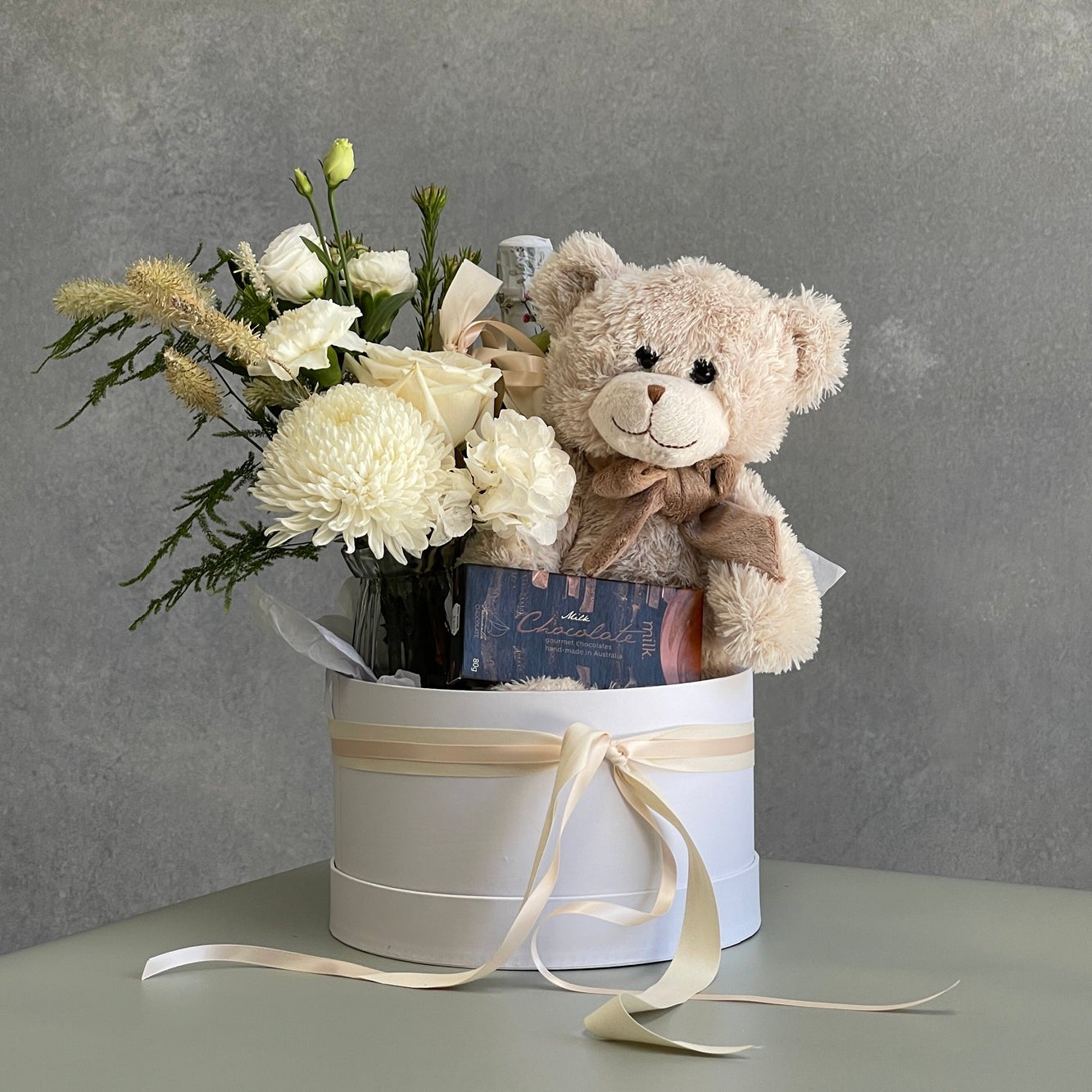 Gift Box Hello Baby Baby Gift Box Neutral
$145