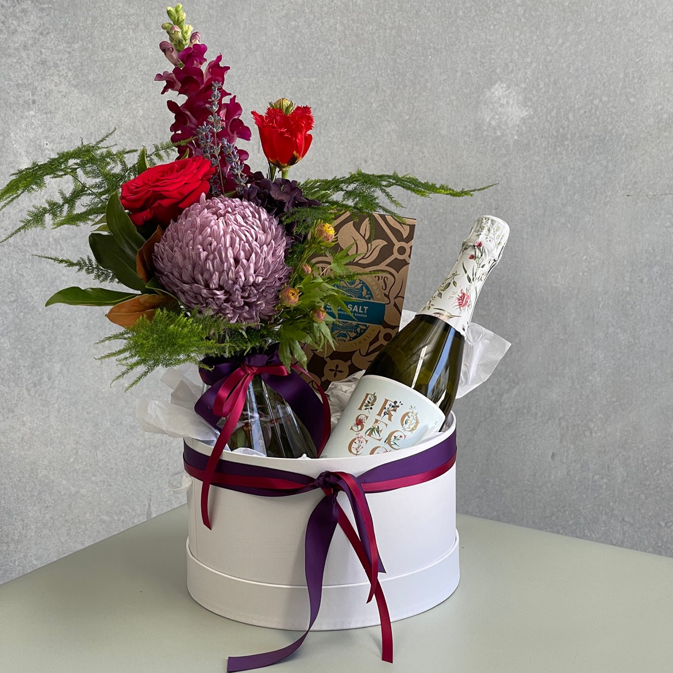 Discover the Dramatic Gift Box from Teka Flowers.A stunning floral gift box perfect for any occasion