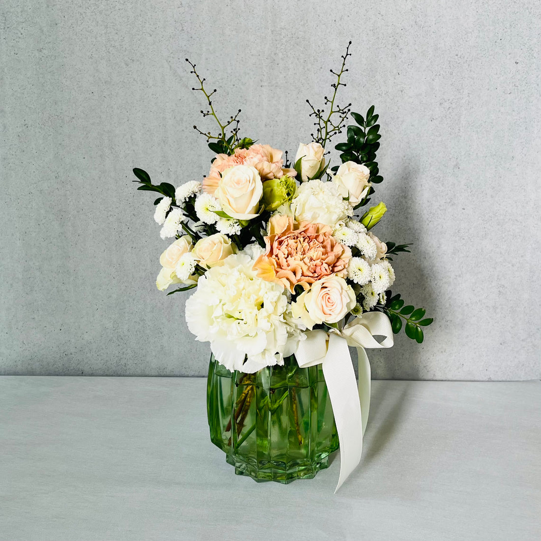 Blush vase petite