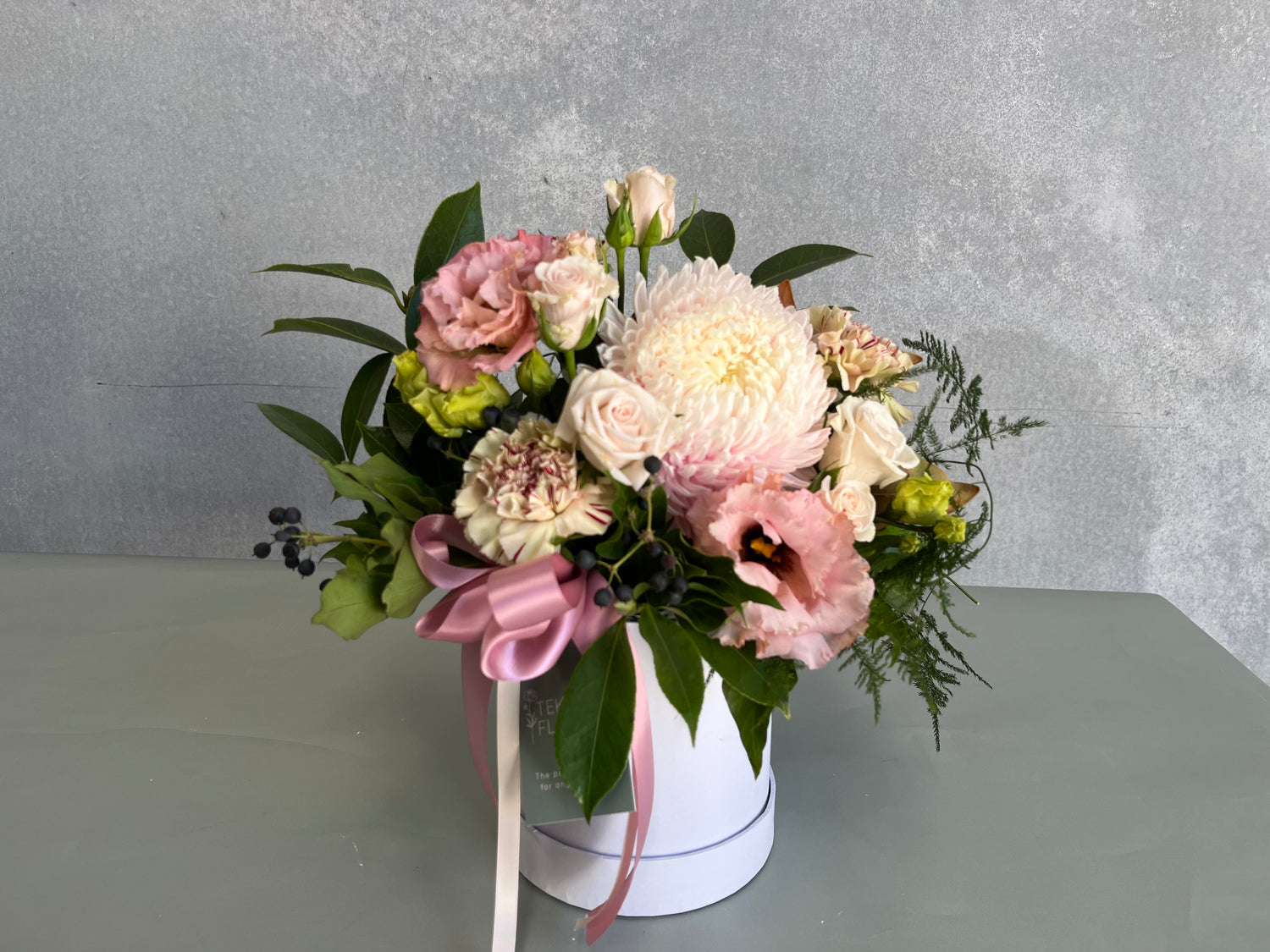 Petite Flower Hatbox