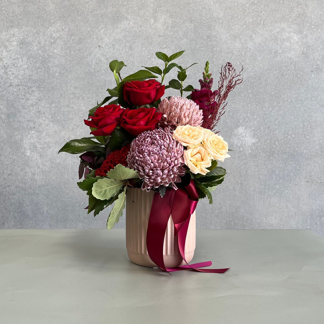 Deluxe Valentine’s Vase - Teka Flowers